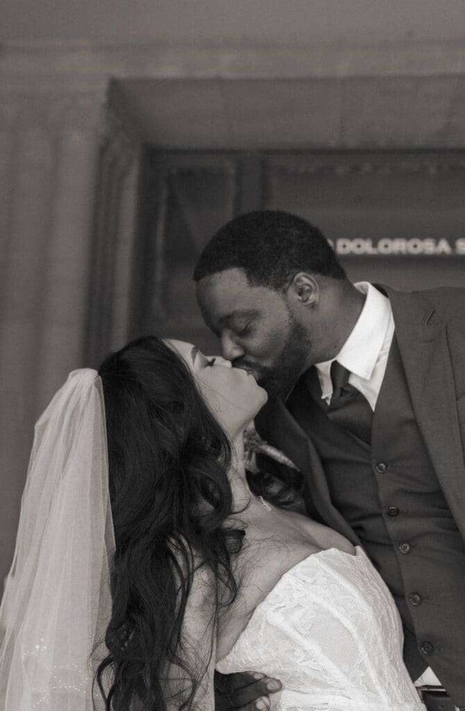 Outdoor San Antonio Elopement, Elopement photography in San Antonio